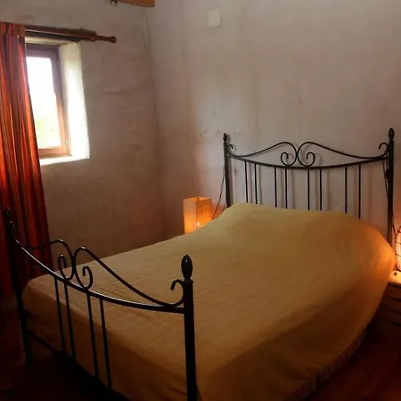 Serenite A La Ferme Equestre Holiday home Lempzours