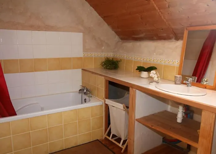 Serenite A La Ferme Equestre * Lempzours